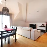 Galihost - Atico Con Piscina Y Vistas En